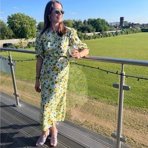 Meet your Posher, Gloria